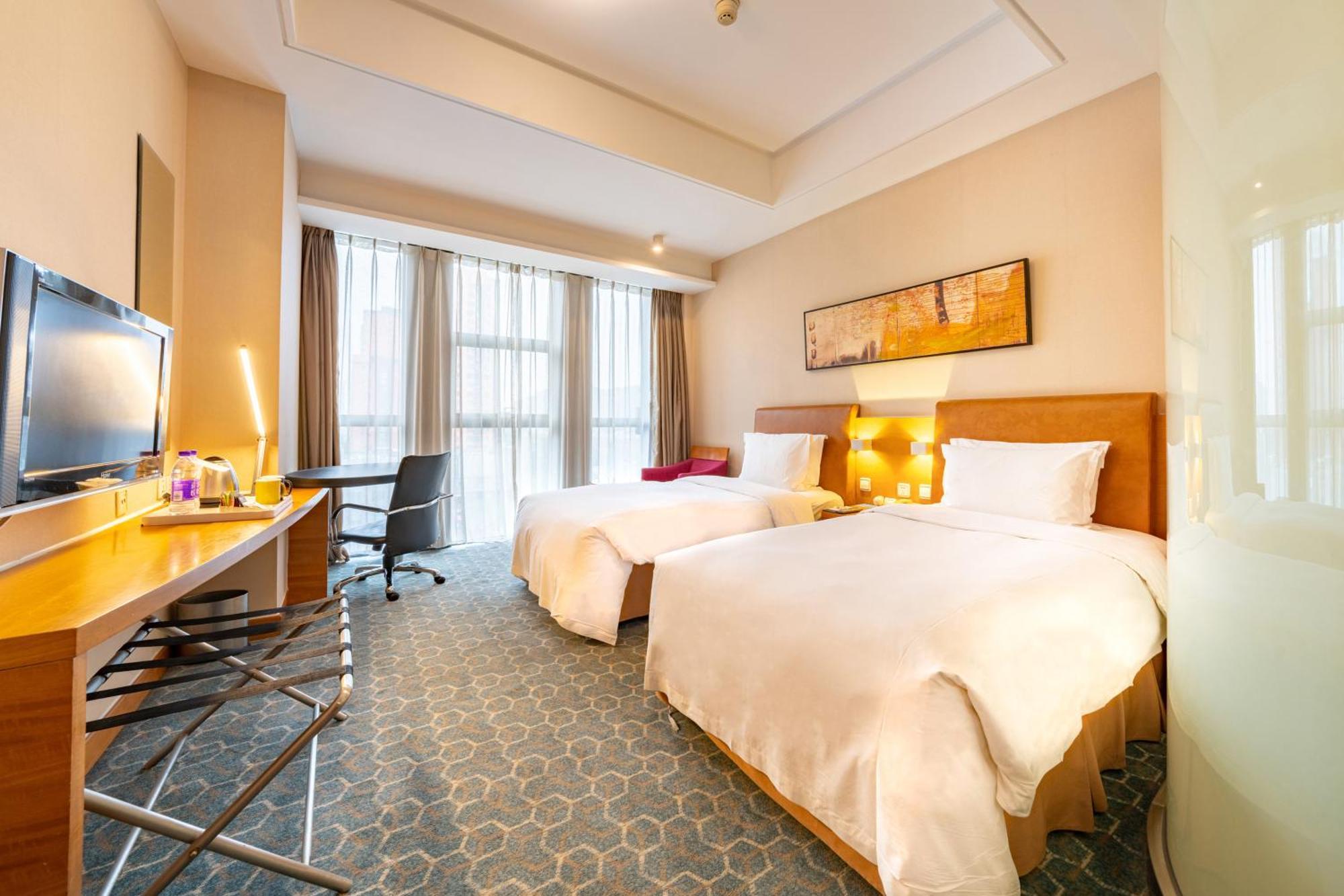 Holiday Inn Express Beijing Huacai By Ihg Екстериор снимка
